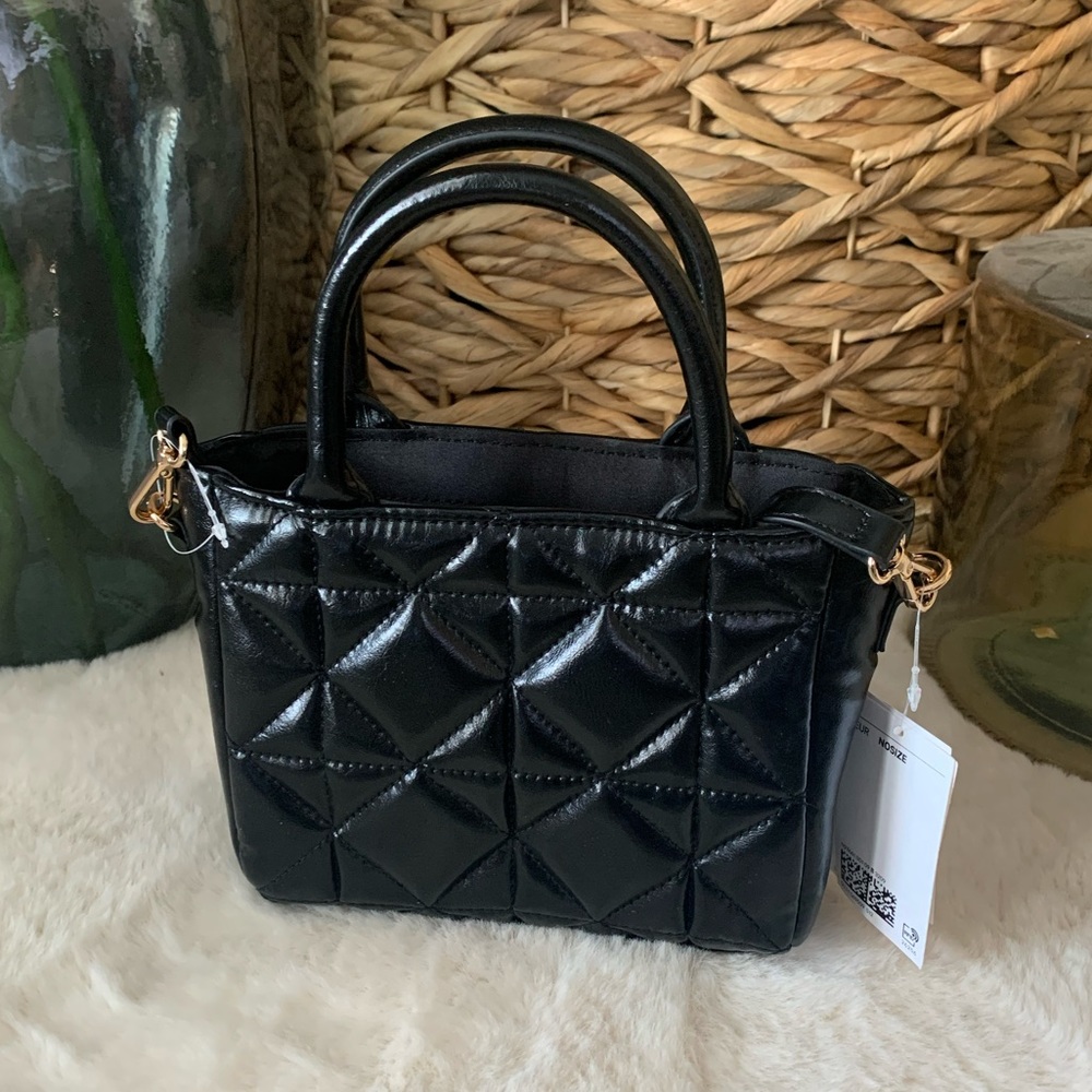 Quilted crossbody bag